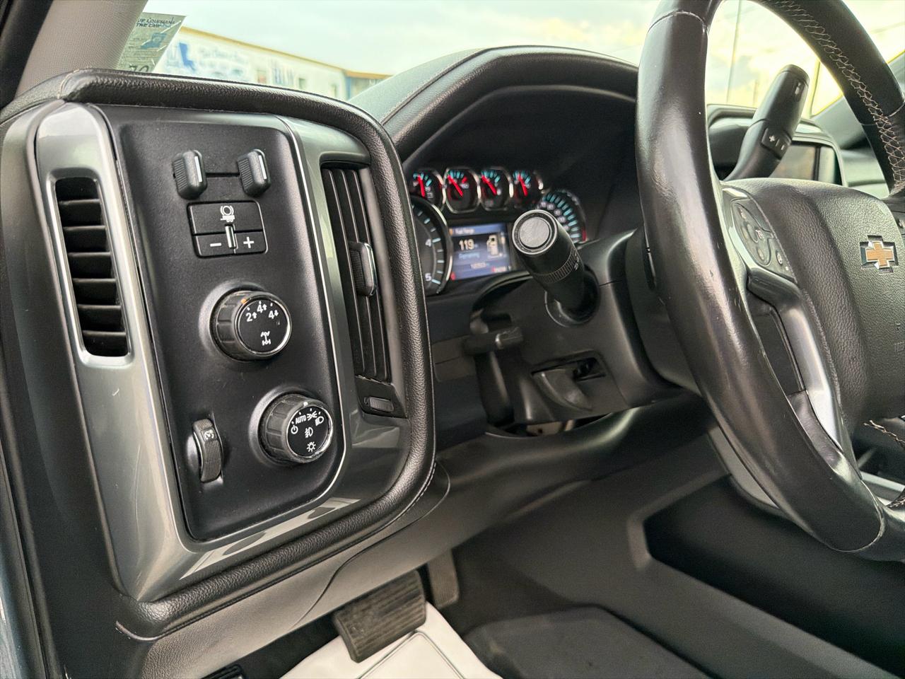 Chevrolet Silverado 2500HD 4WD Crew Cab 172" LTZ 2015