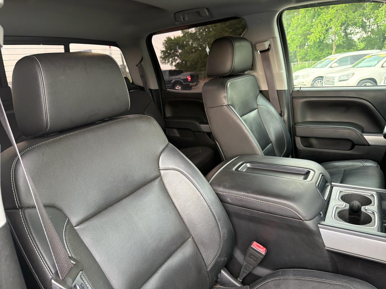 Chevrolet Silverado 2500HD 4WD Crew Cab 172" LTZ 2015