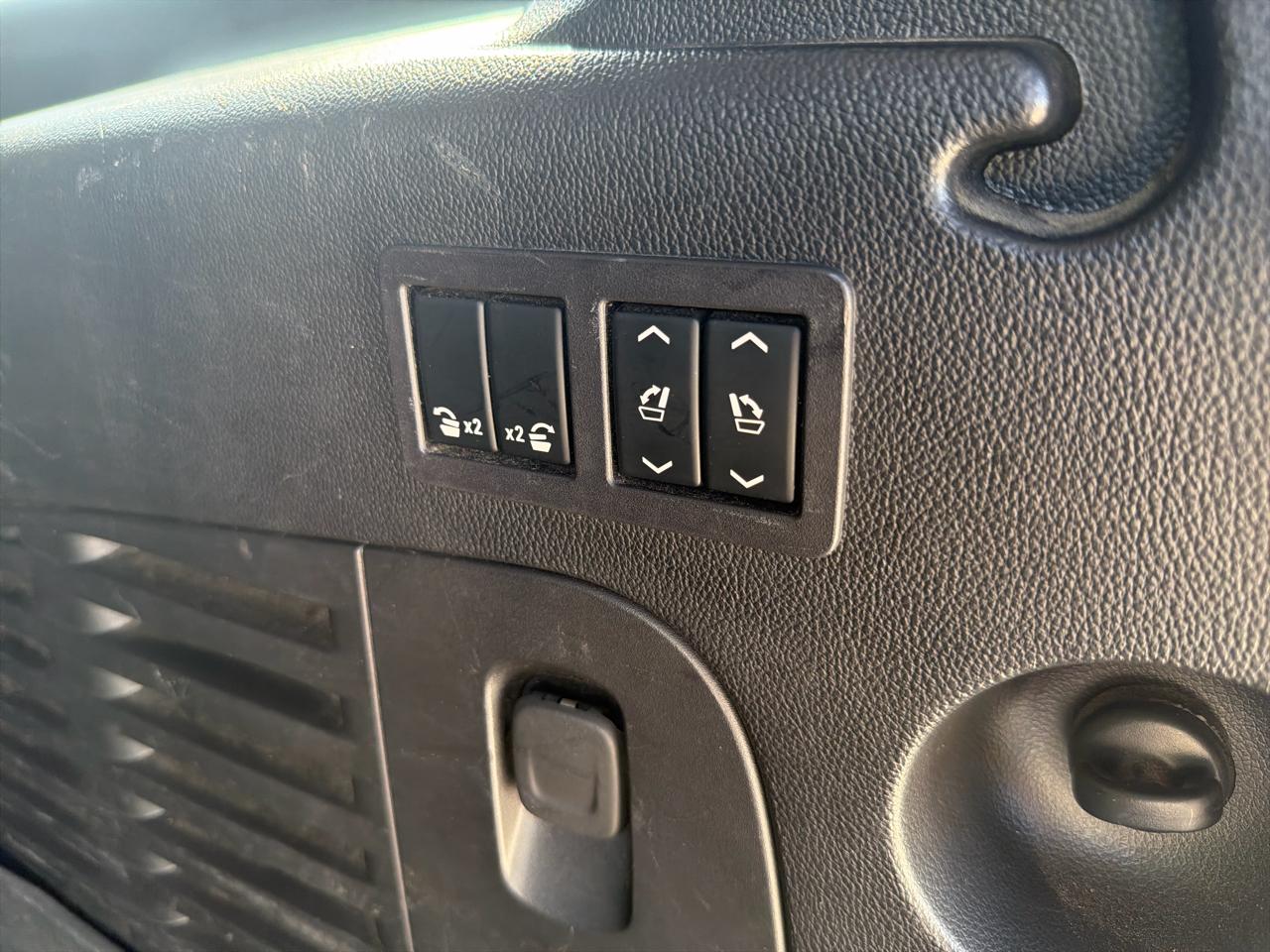 GMC Yukon XL SLT 2WD 2018
