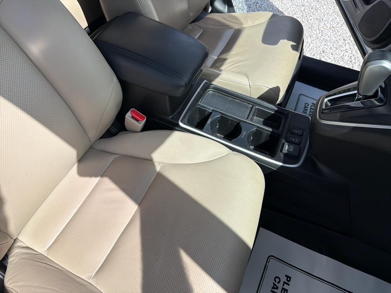 Honda CR-V Touring 2WD 2015