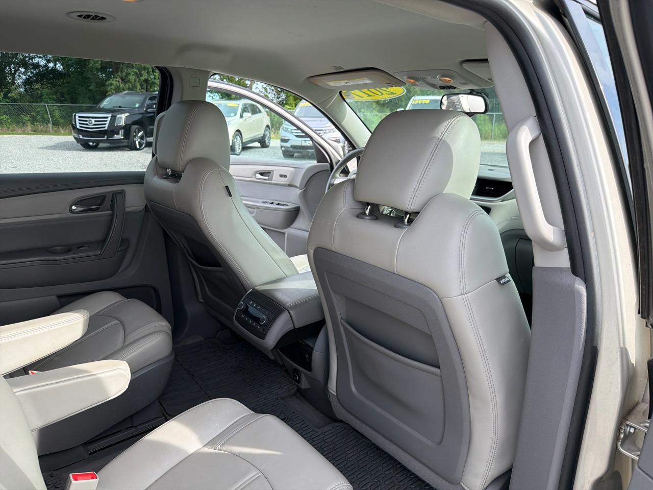 Chevrolet Traverse 2LT FWD 2017