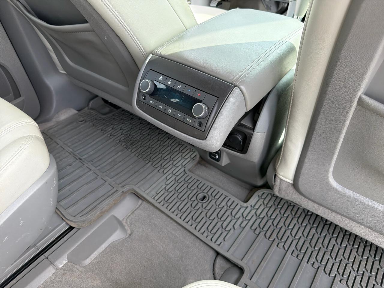 Chevrolet Traverse 2LT FWD 2017