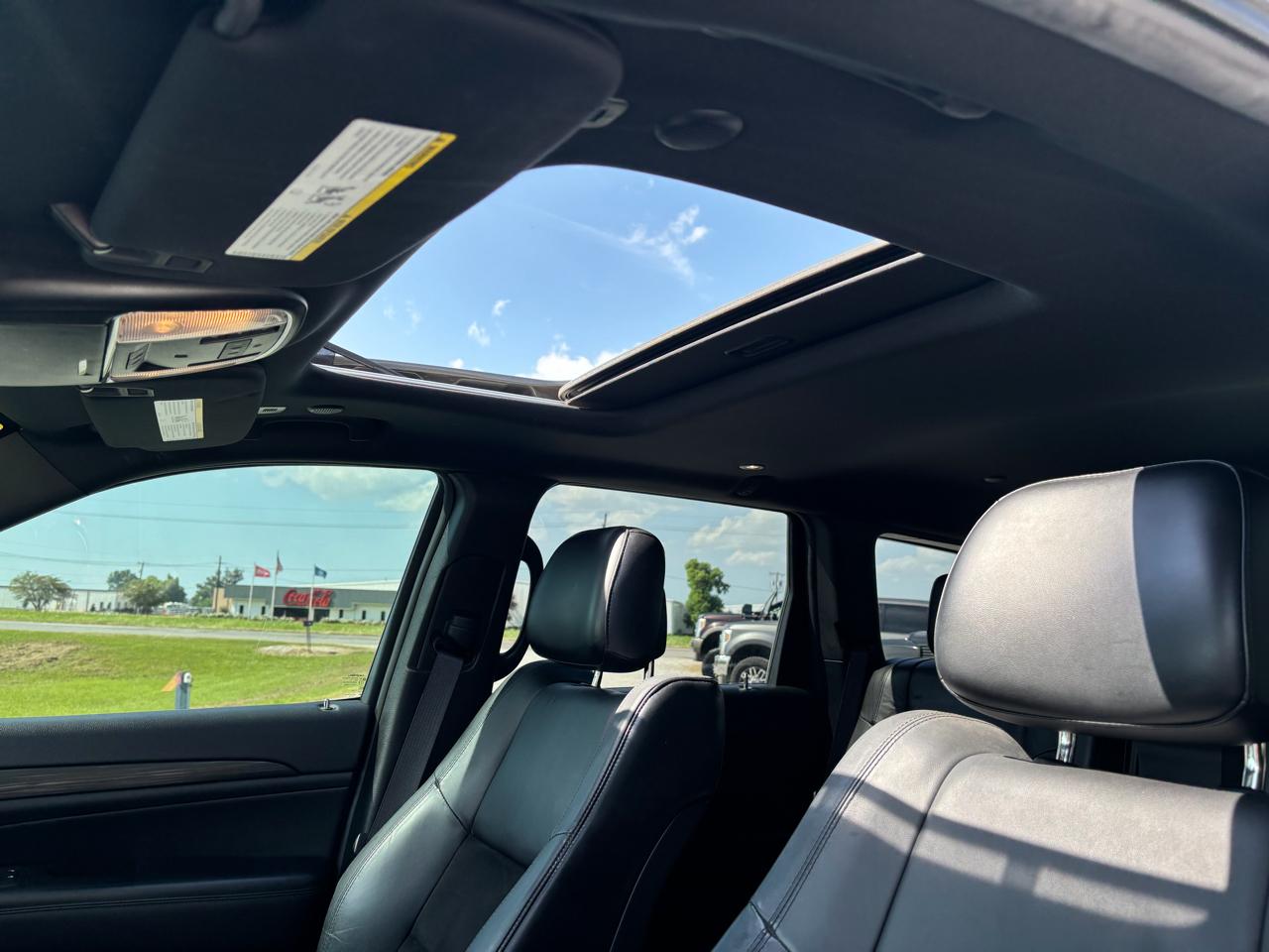 Jeep Grand Cherokee Laredo 2WD 2019