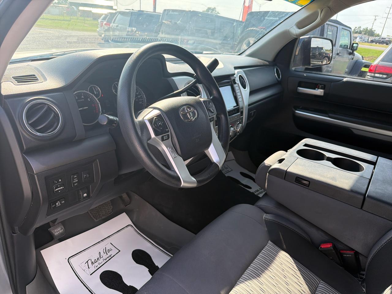 Toyota Tundra SR5 4.6L V8 CrewMax 2WD 2016