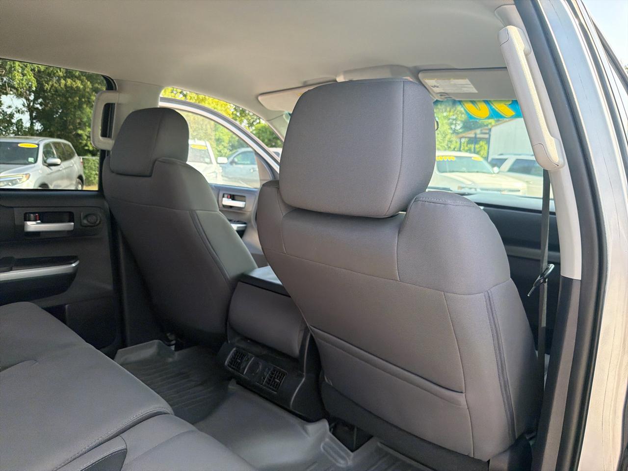Toyota Tundra SR5 4.6L V8 CrewMax 2WD 2016