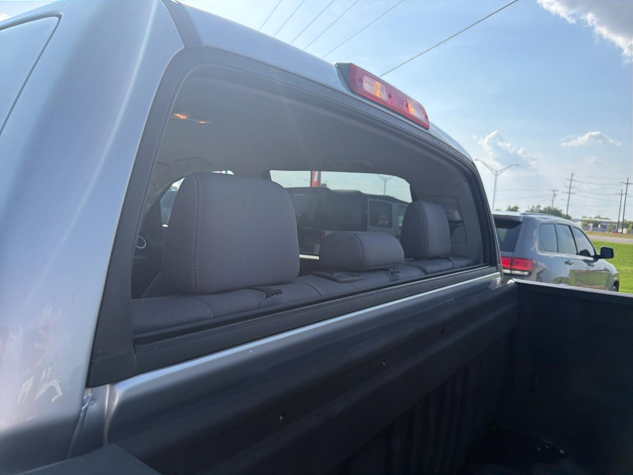 Toyota Tundra SR5 4.6L V8 CrewMax 2WD 2016