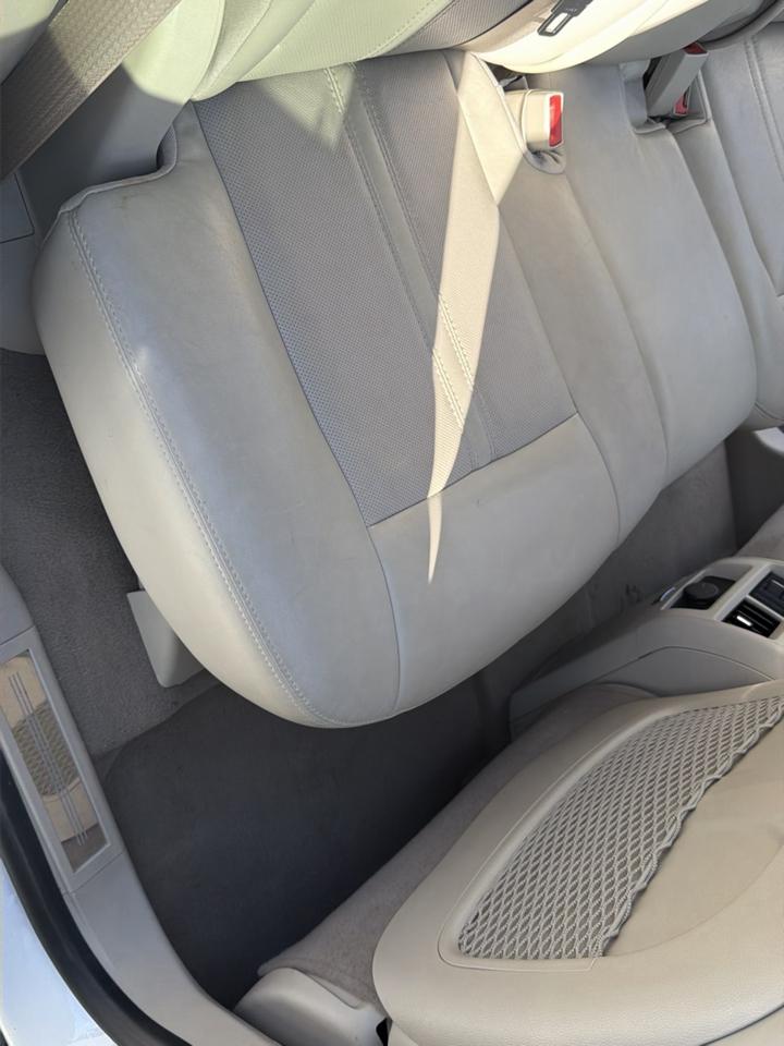 Cadillac SRX Luxury 2012