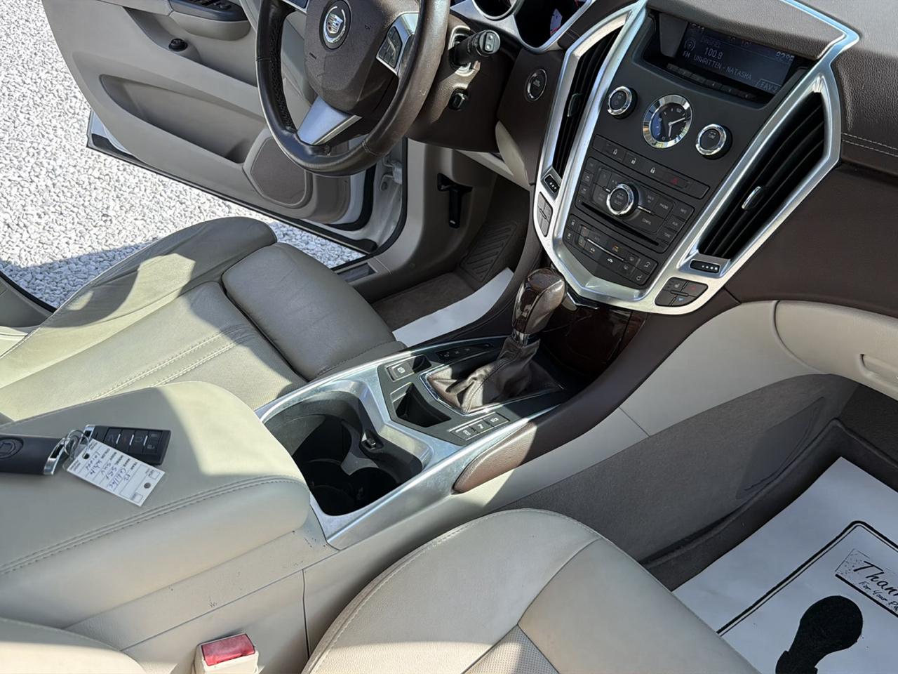 Cadillac SRX Luxury 2012