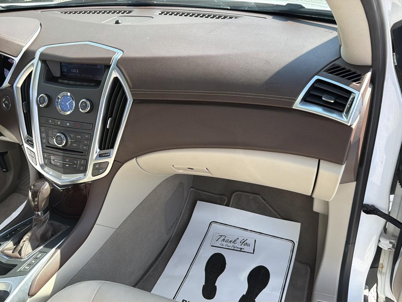 Cadillac SRX Luxury 2012