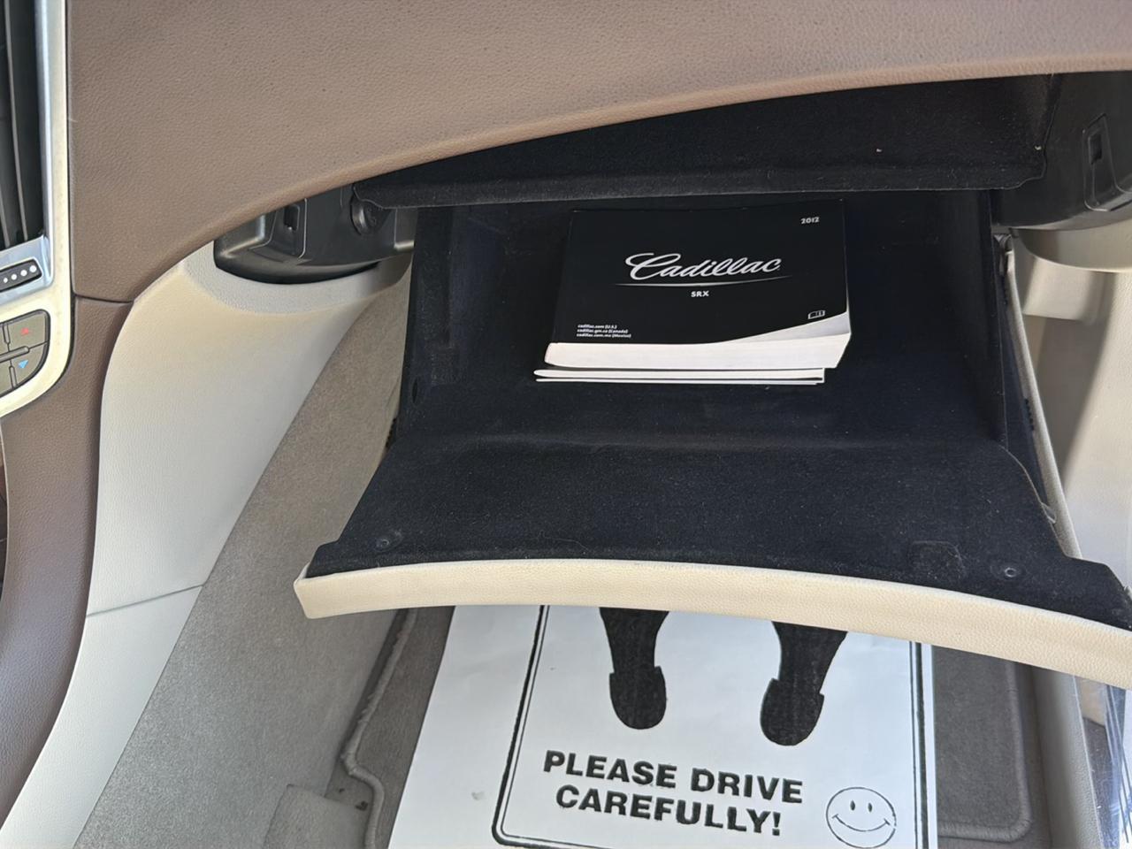 Cadillac SRX Luxury 2012