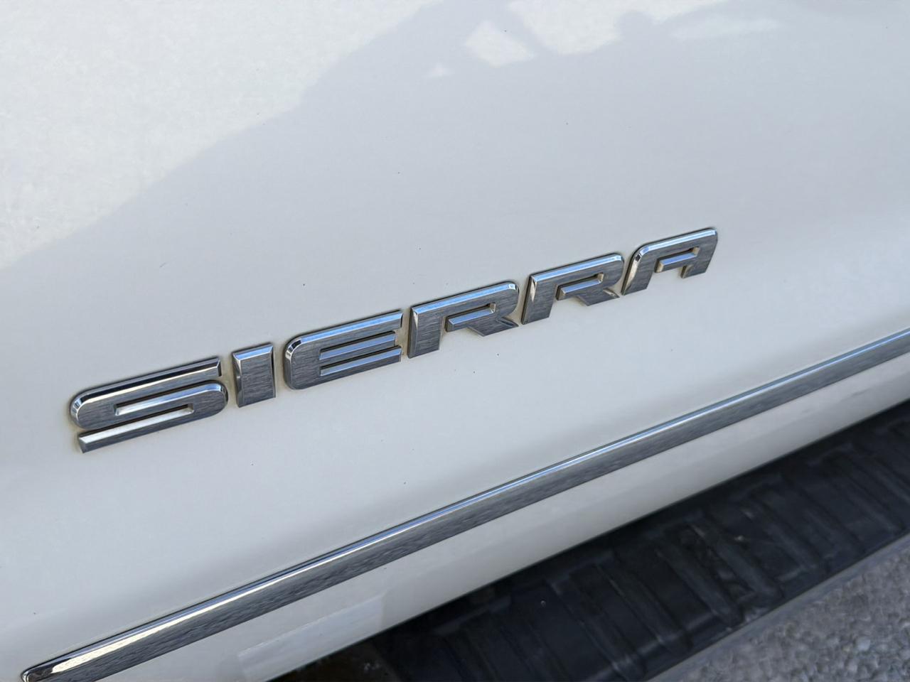 GMC Sierra 1500 SLT Crew Cab Short Box 4WD 2018
