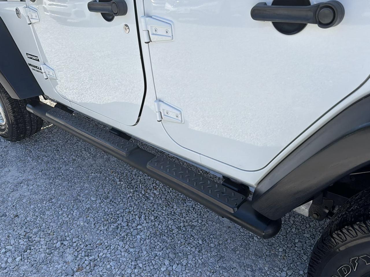 Jeep Wrangler Unlimited Sport 4WD 2012