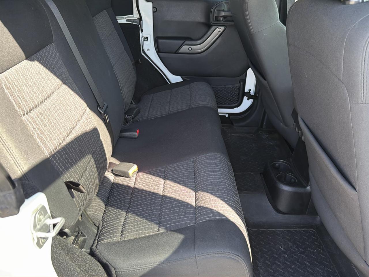 Jeep Wrangler Unlimited Sport 4WD 2012