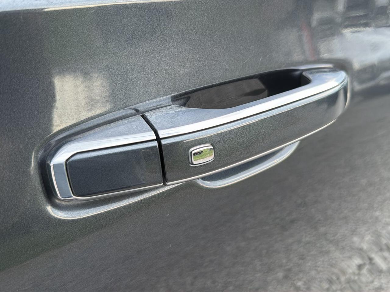 Chevrolet Suburban Premier 2021