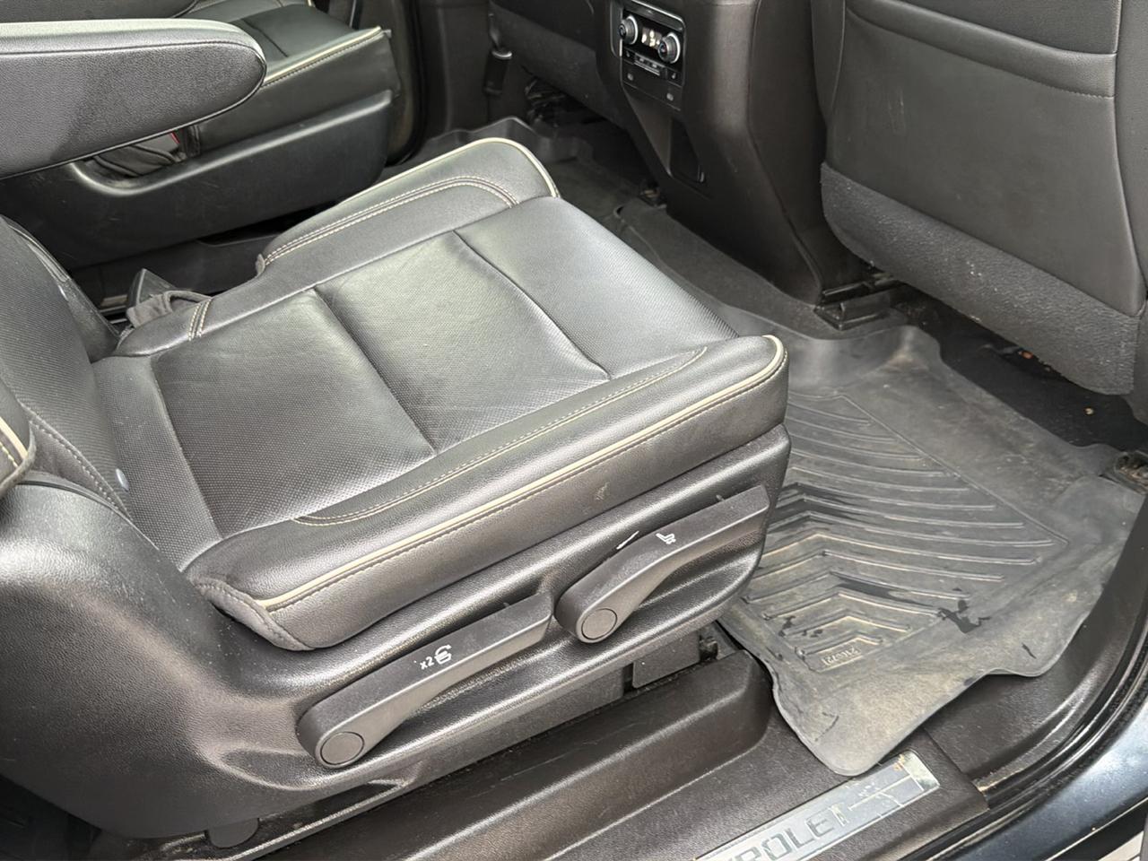 Chevrolet Suburban Premier 2021
