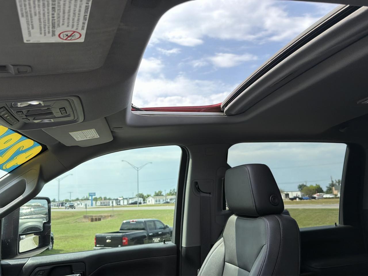 GMC Sierra 2500HD SLT Crew Cab 4WD 2022