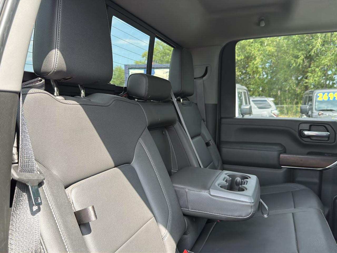 GMC Sierra 2500HD SLT Crew Cab 4WD 2022