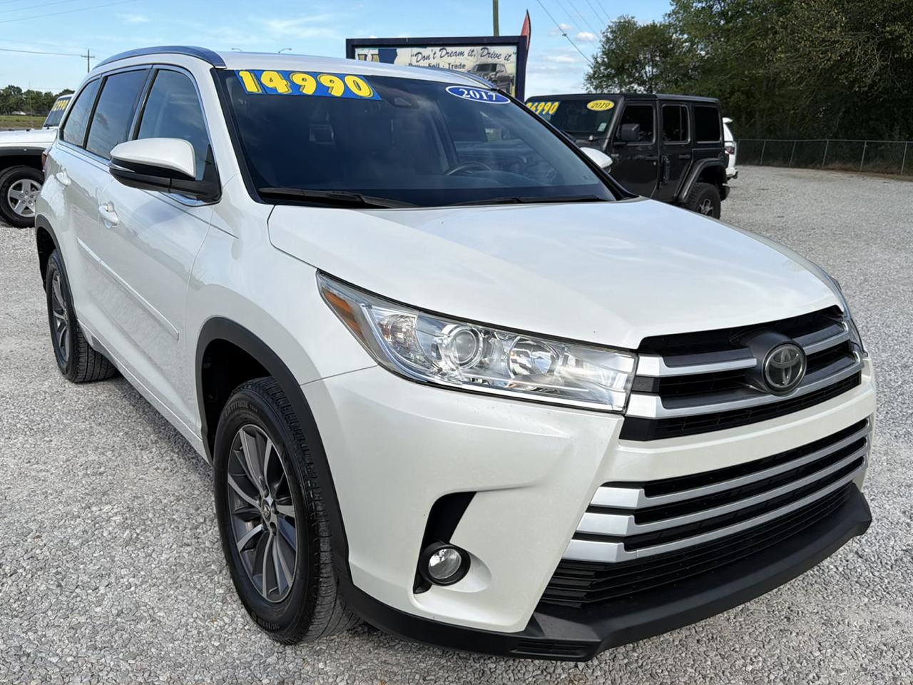 Toyota Highlander XLE FWD V6 2017