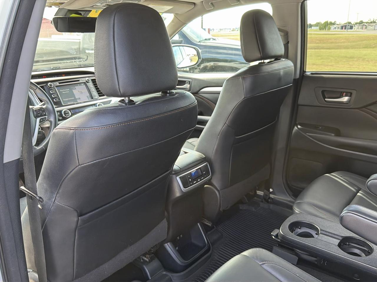 Toyota Highlander XLE FWD V6 2017