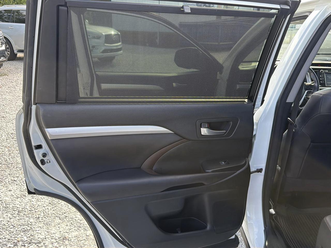 Toyota Highlander XLE FWD V6 2017