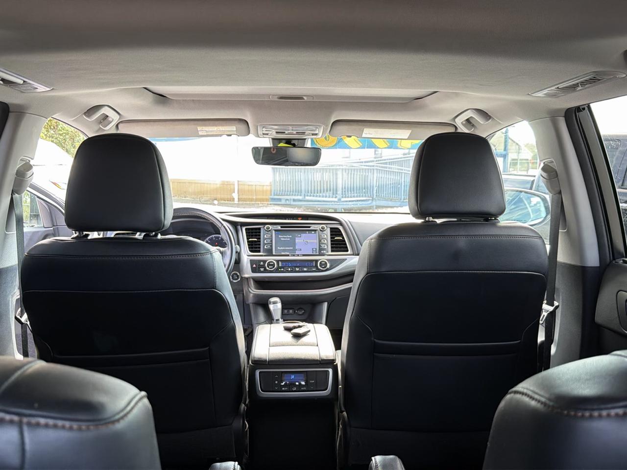 Toyota Highlander XLE FWD V6 2017