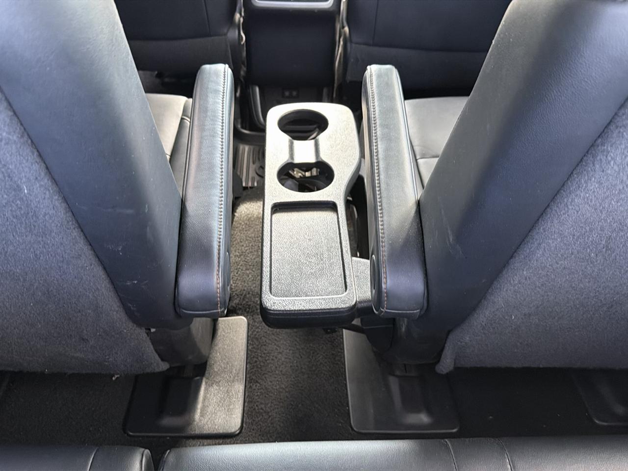 Toyota Highlander XLE FWD V6 2017