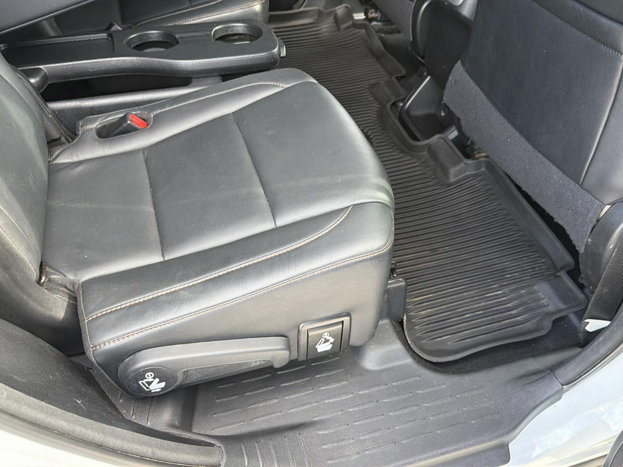 Toyota Highlander XLE FWD V6 2017