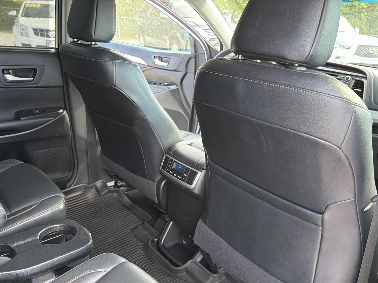 Toyota Highlander XLE FWD V6 2017