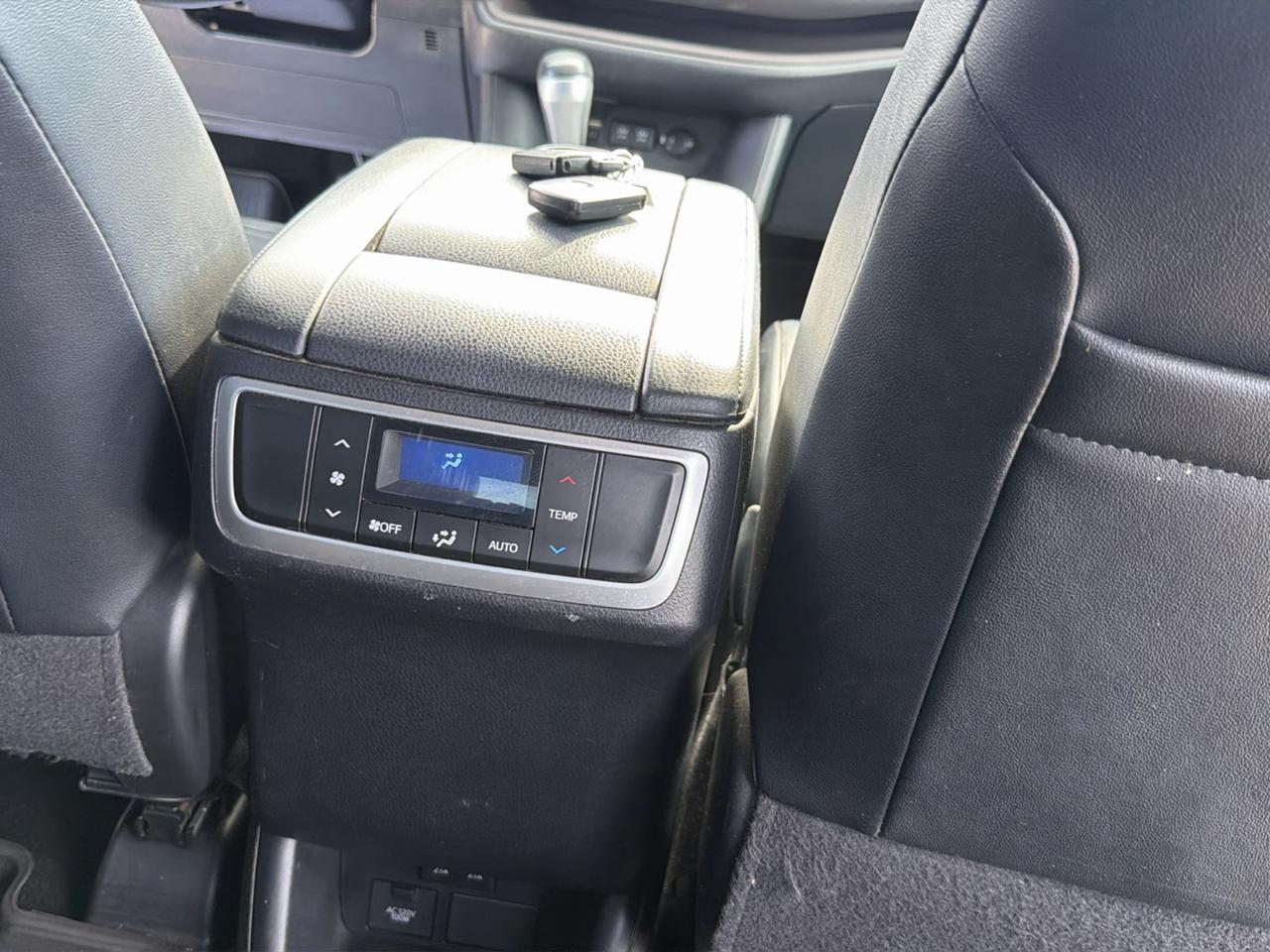 Toyota Highlander XLE FWD V6 2017