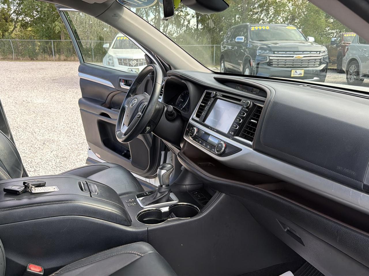 Toyota Highlander XLE FWD V6 2017