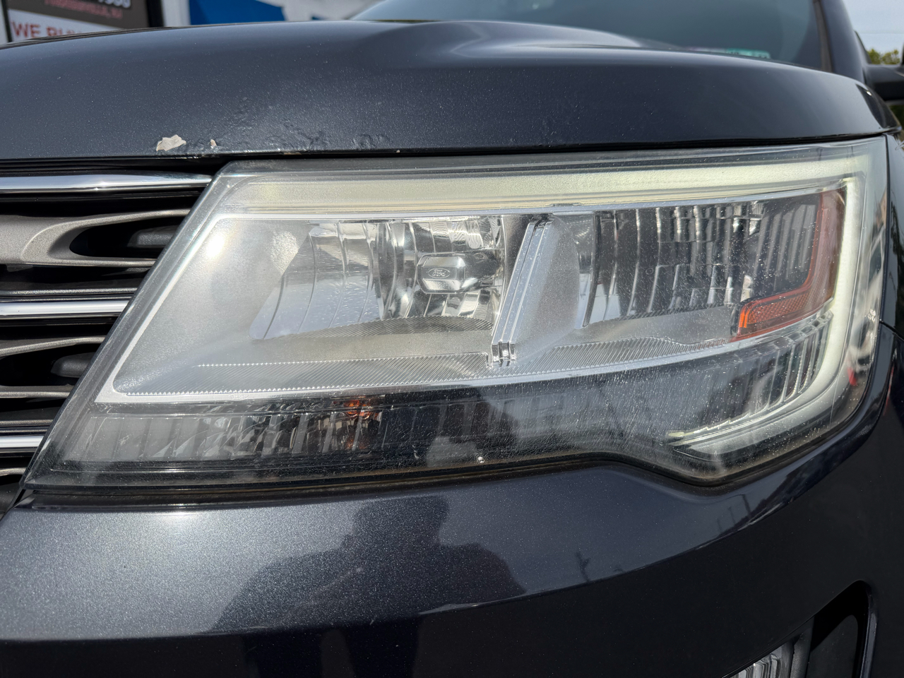 2017 Ford Explorer XLT photo 24