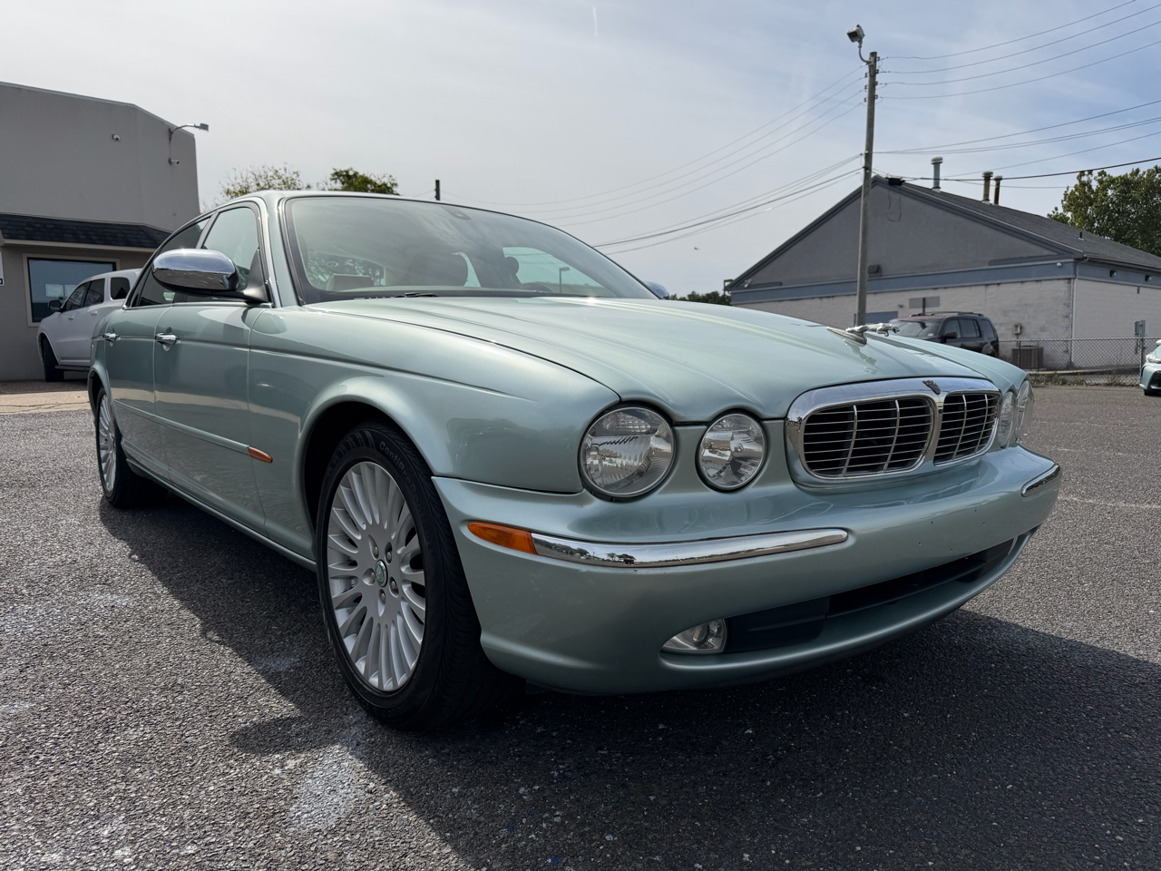 2005 Jaguar XJ Vanden Plas Super V8 LWB photo 3