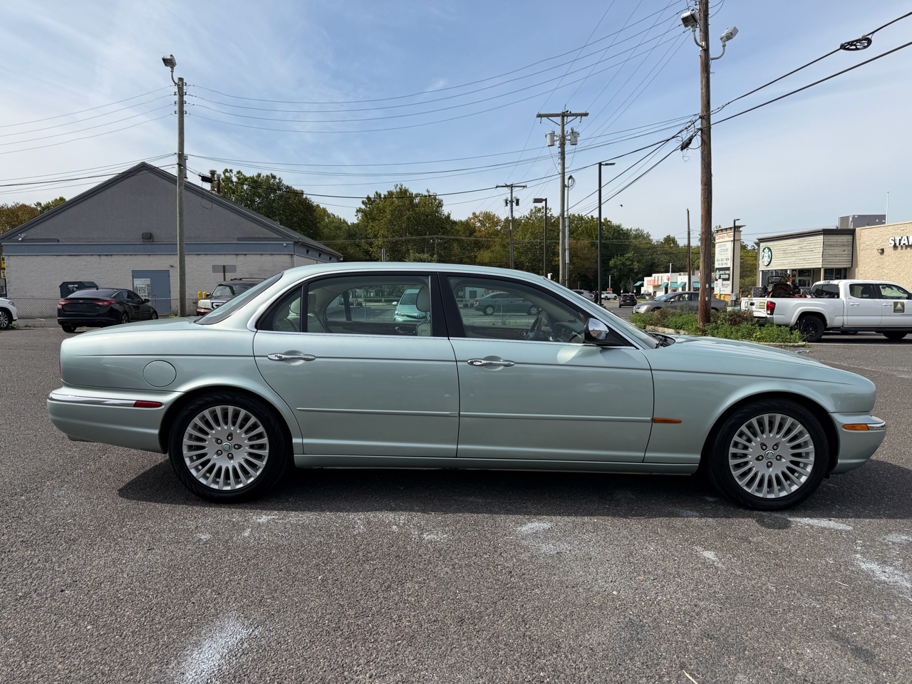 2005 Jaguar XJ Vanden Plas Super V8 LWB photo 4