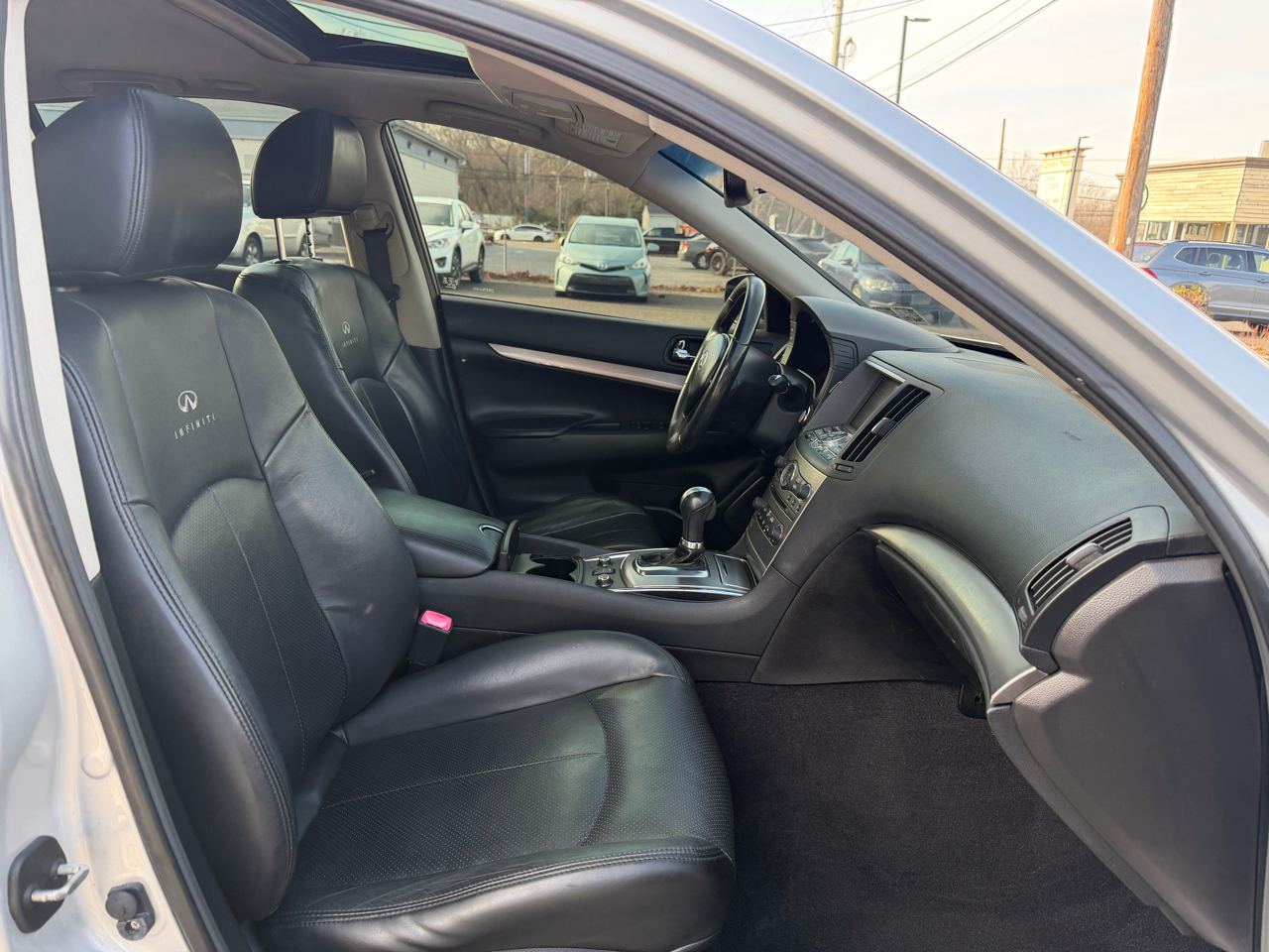 Infiniti G37 Sedan  2013