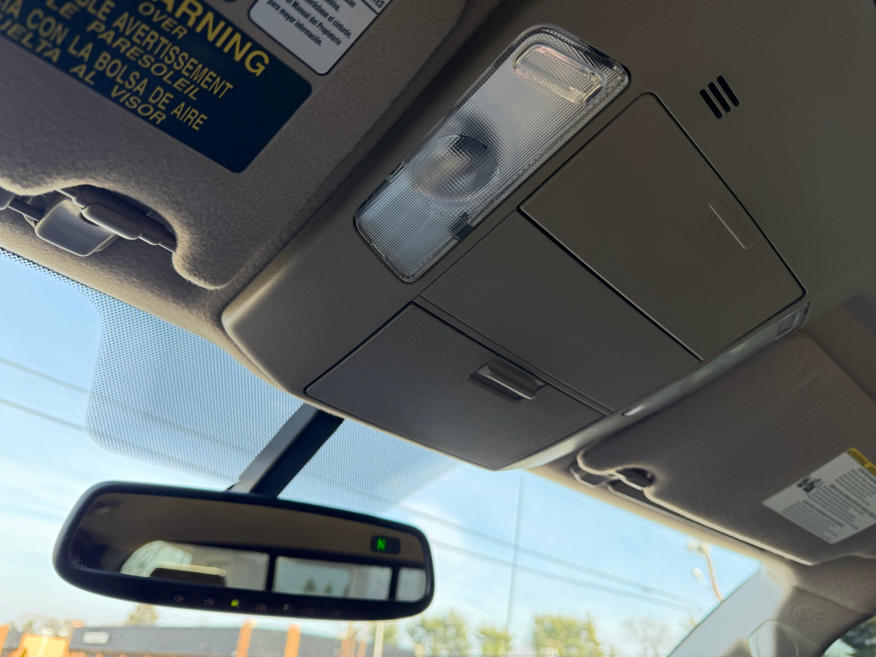 Toyota Tundra 4WD Truck  2011