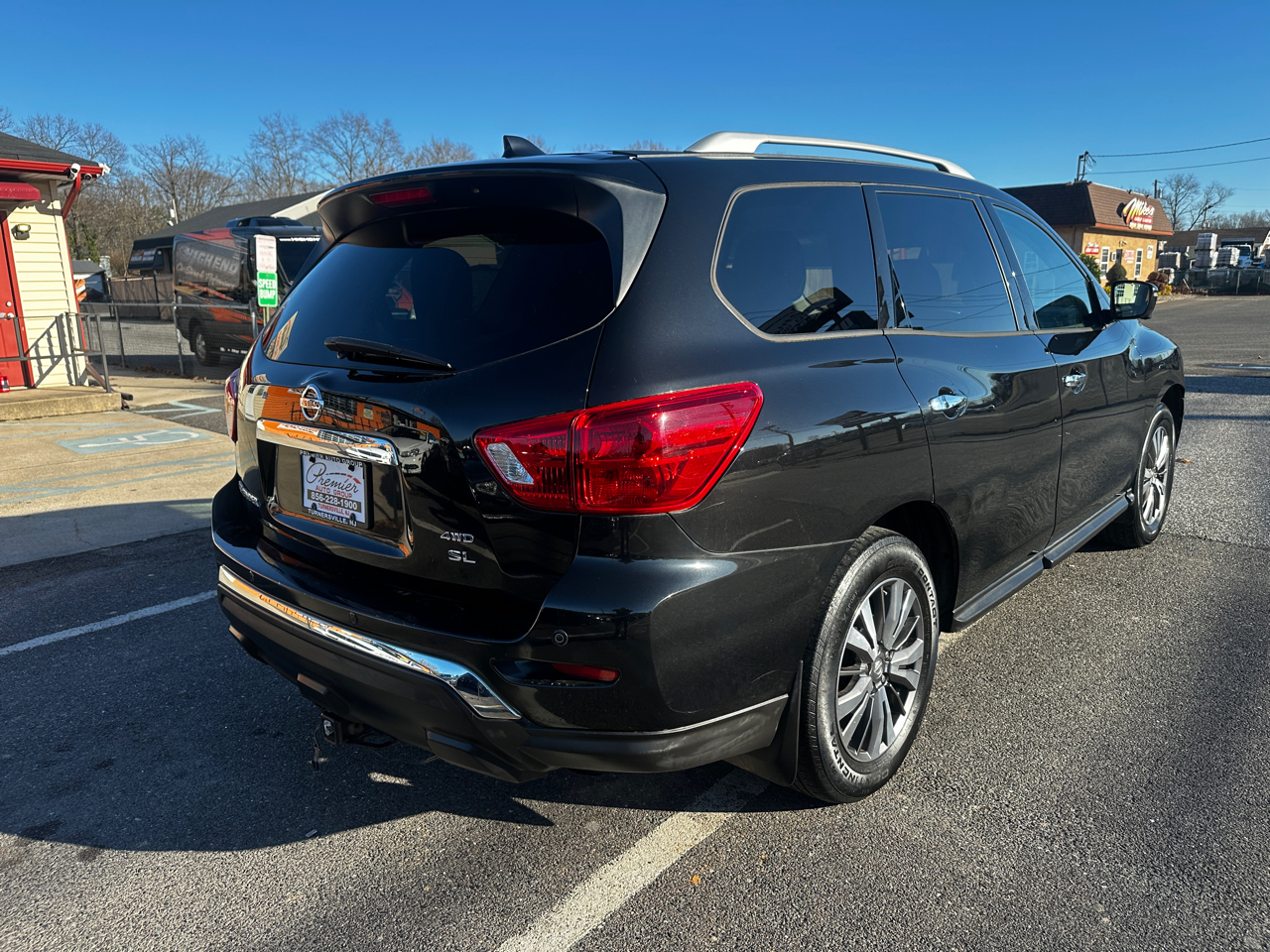 Nissan Pathfinder  2019
