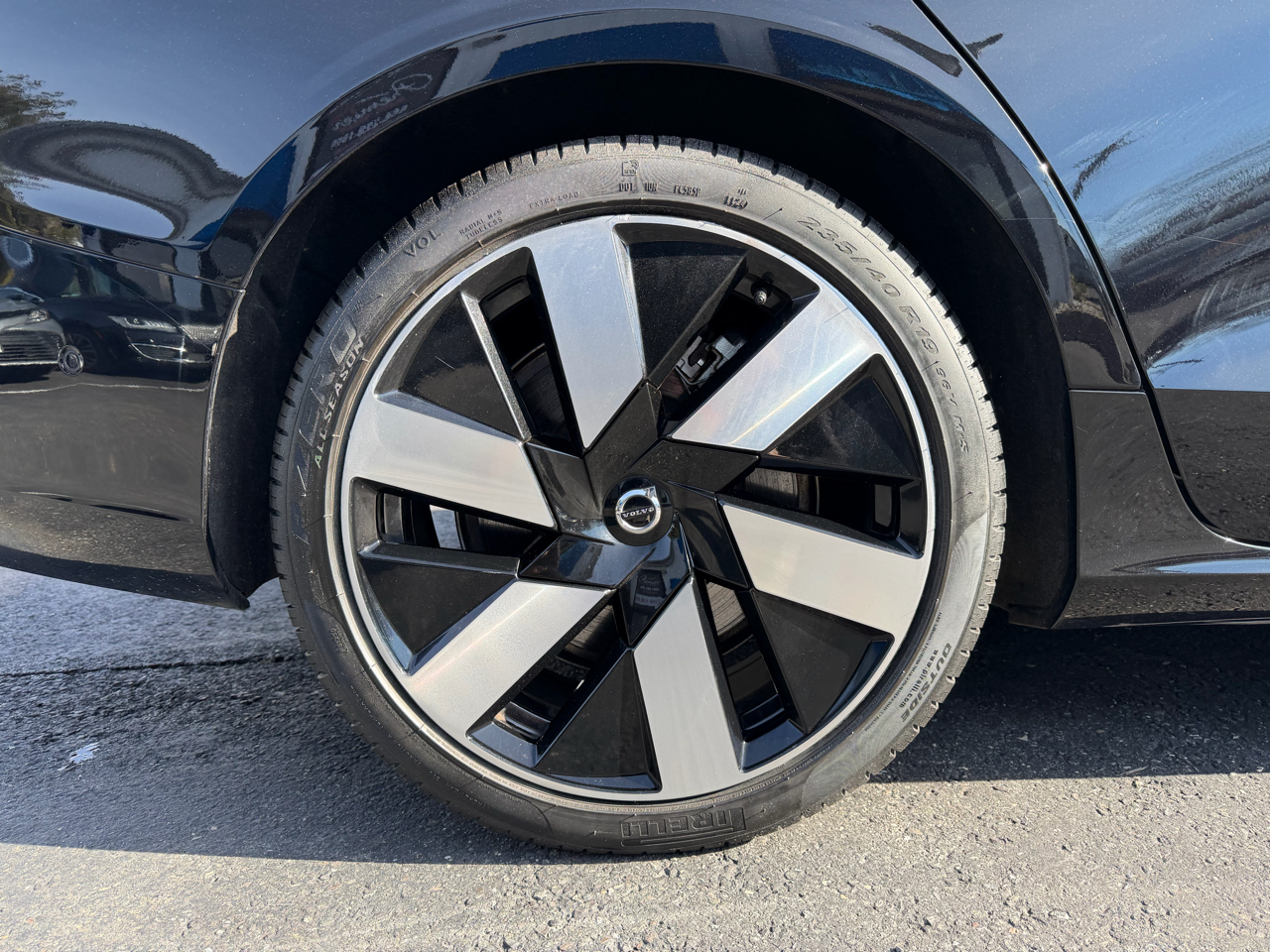 Volvo S60 Recharge Plug-In Hybrid  2024