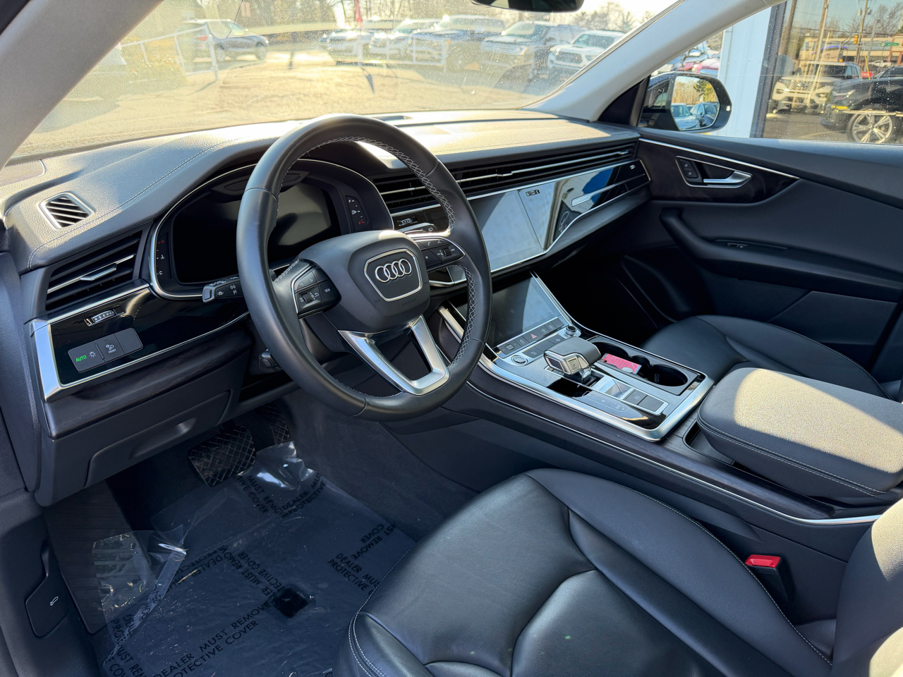 Audi Q8  2023