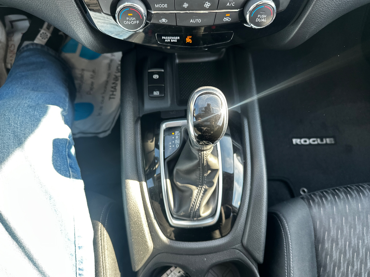 Nissan Rogue  2019