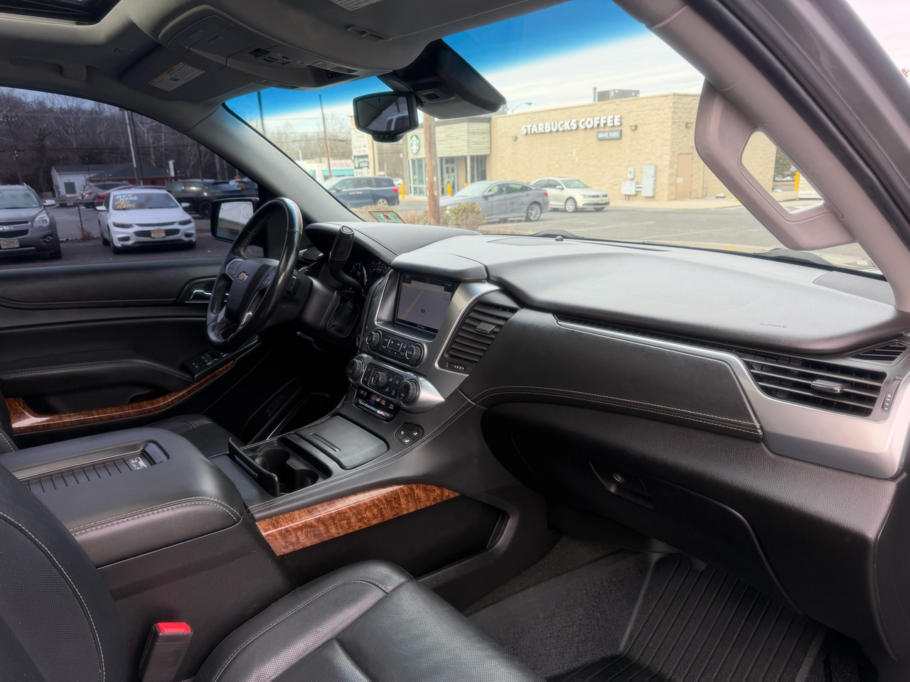 Chevrolet Suburban  2018