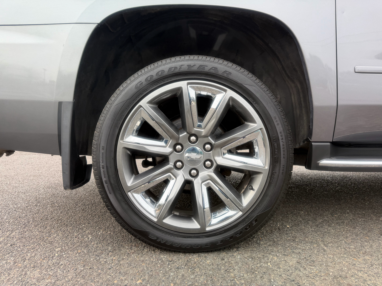 Chevrolet Suburban  2018