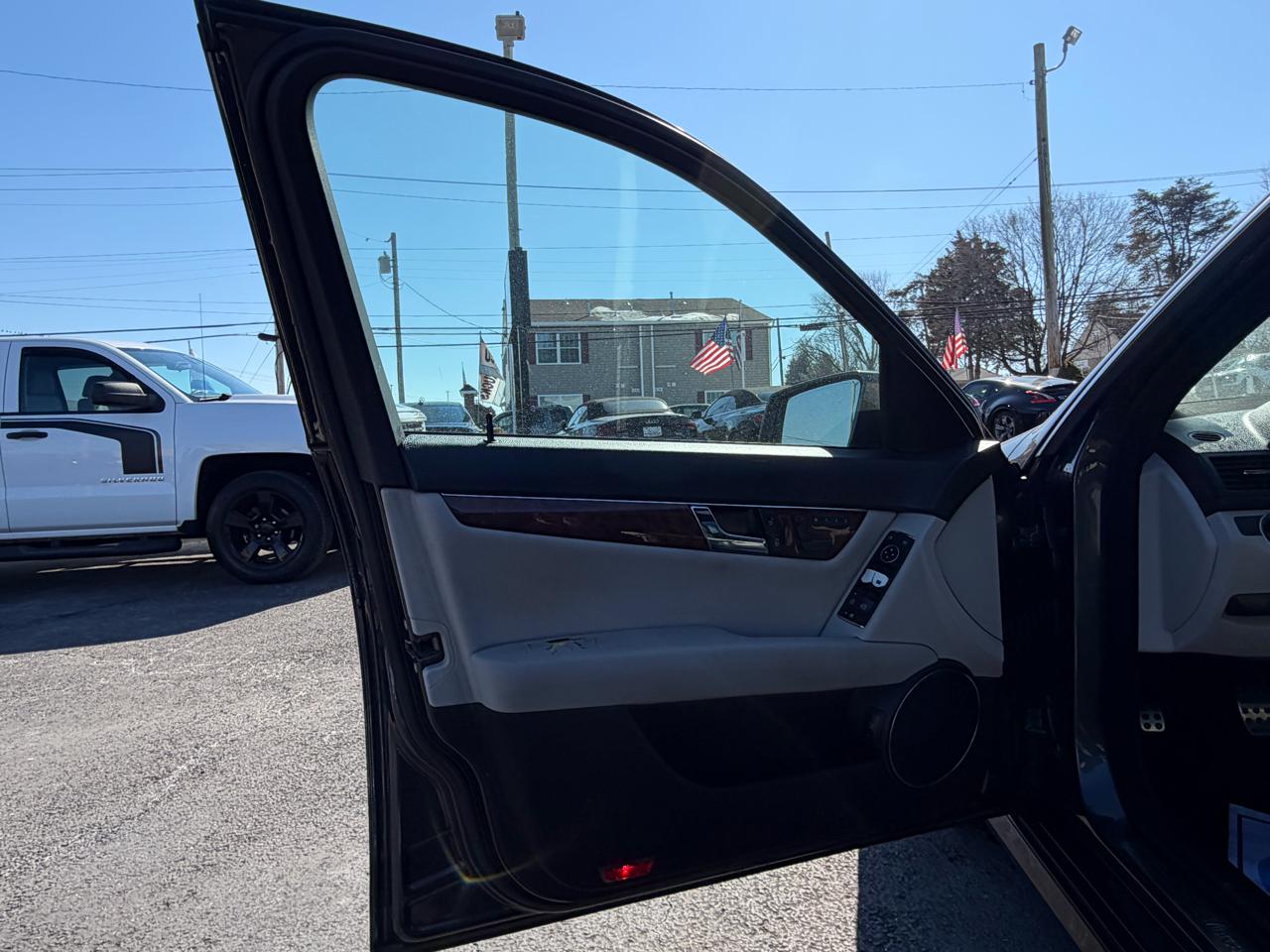 Mercedes-Benz C-Class  2010