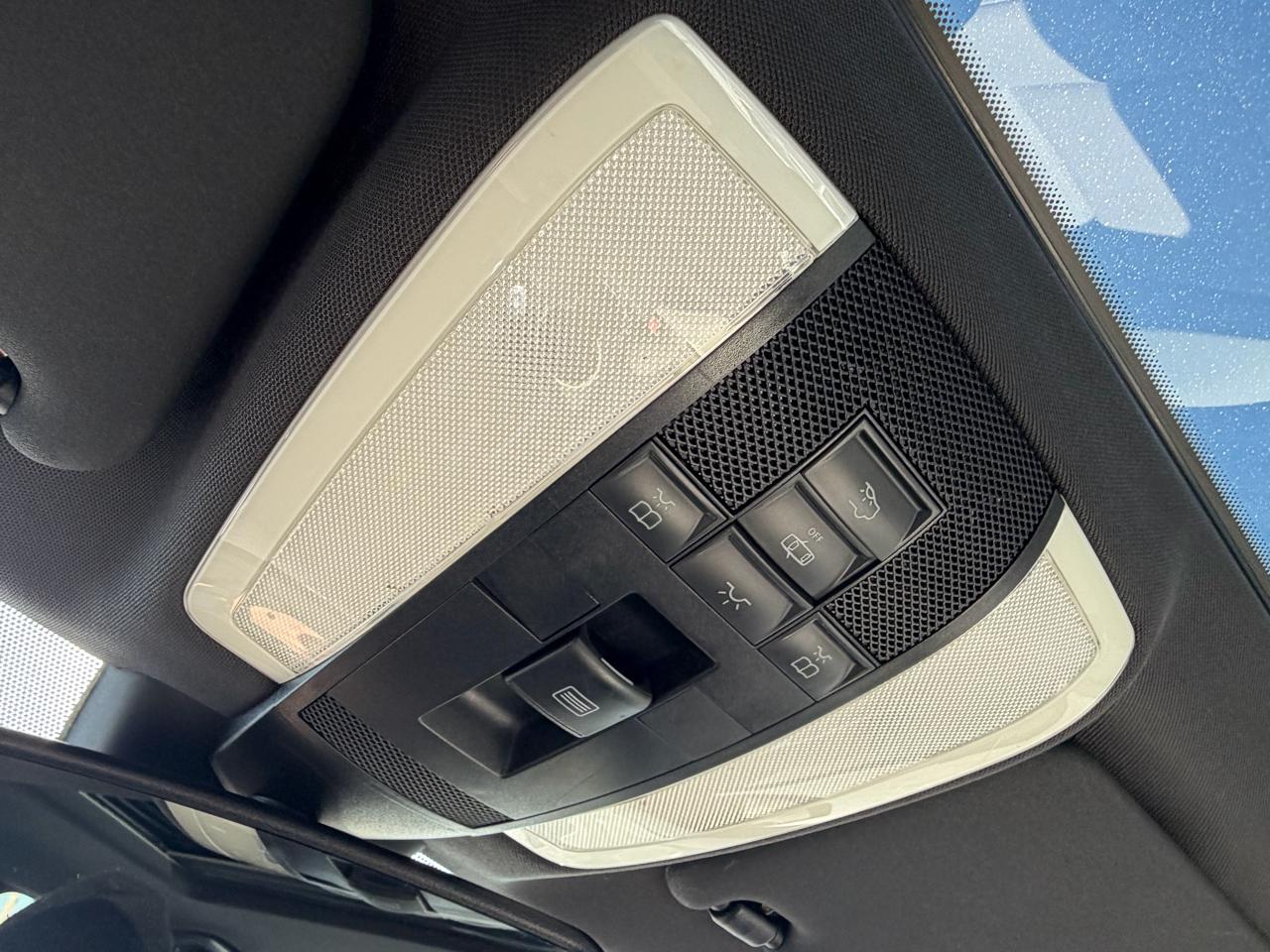 Mercedes-Benz C-Class  2010