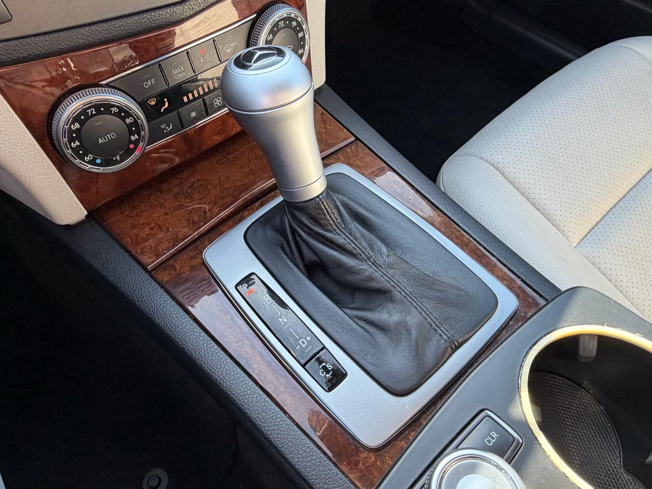 Mercedes-Benz C-Class  2010