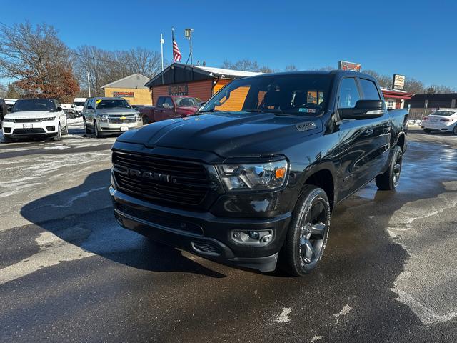 Black 2019 RAM 1500 Big Horn Crew Cab 4WD Pickup Truck Four-Wheel Drive 8-Speed Automatic