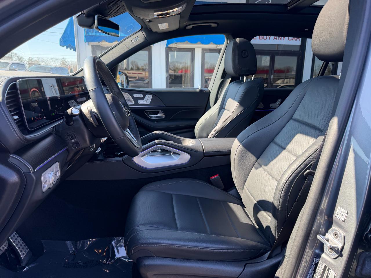 Mercedes-Benz GLS  2022