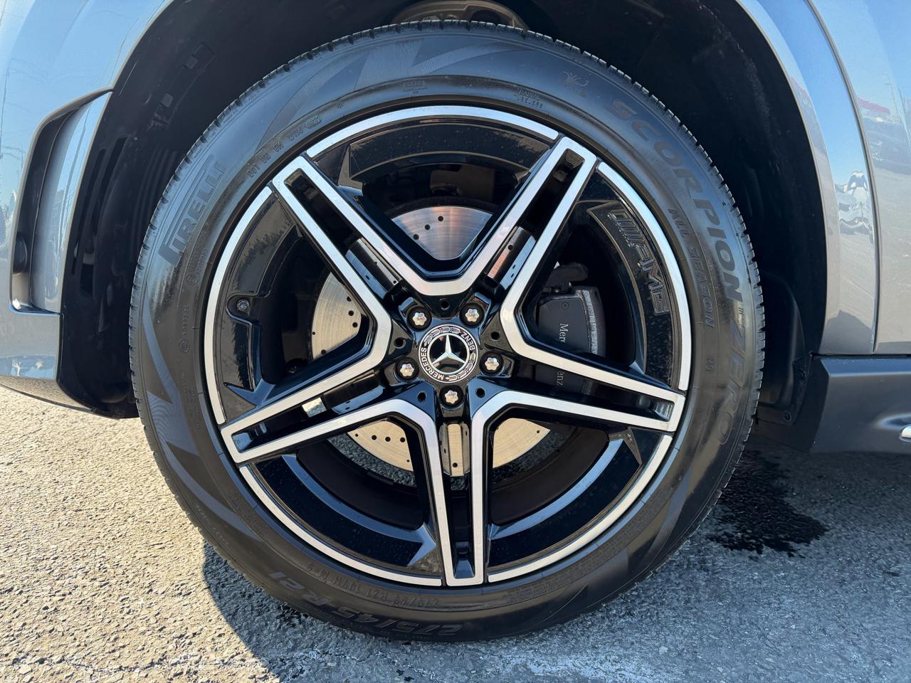 Mercedes-Benz GLS  2022