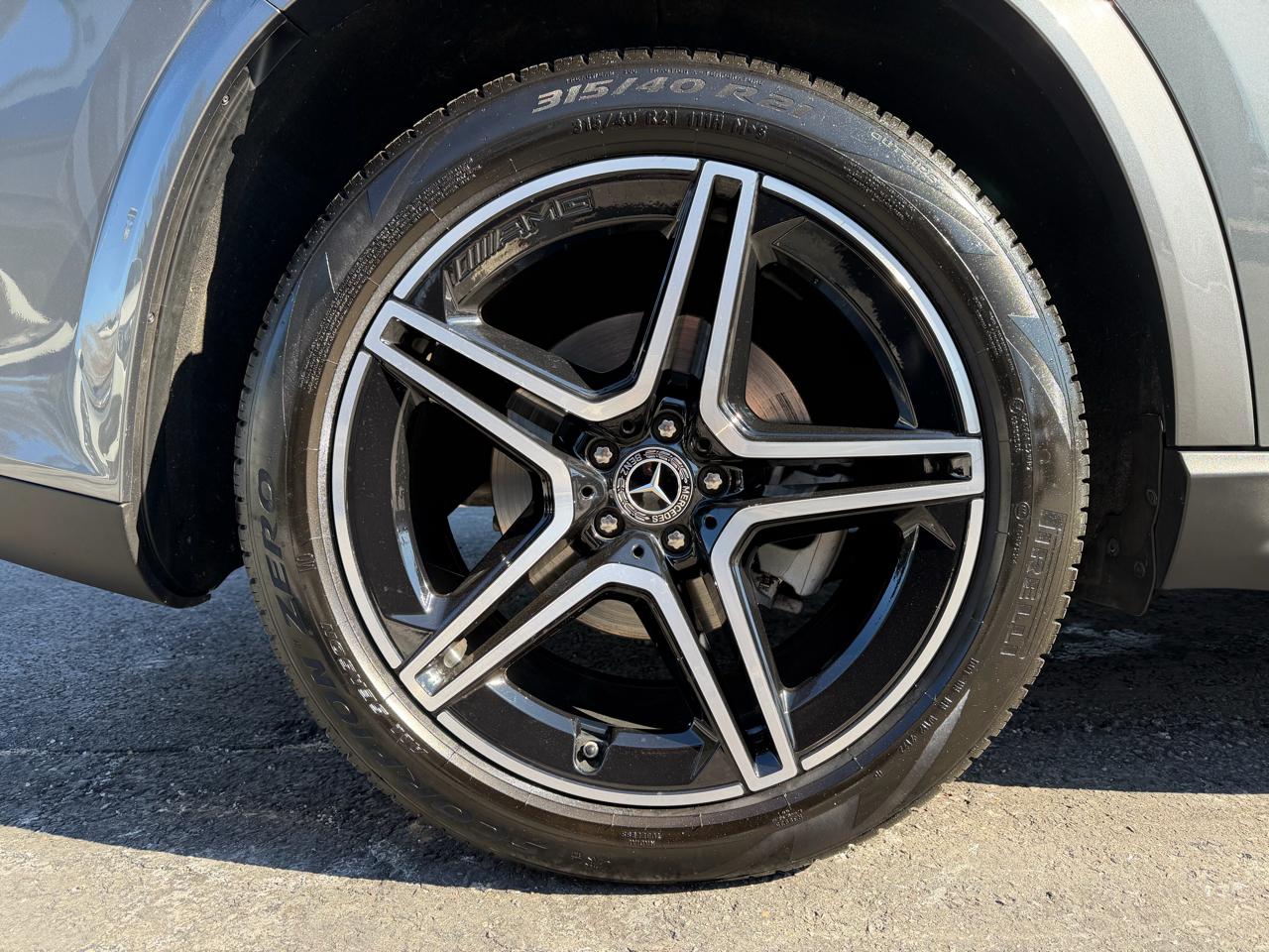 Mercedes-Benz GLS  2022