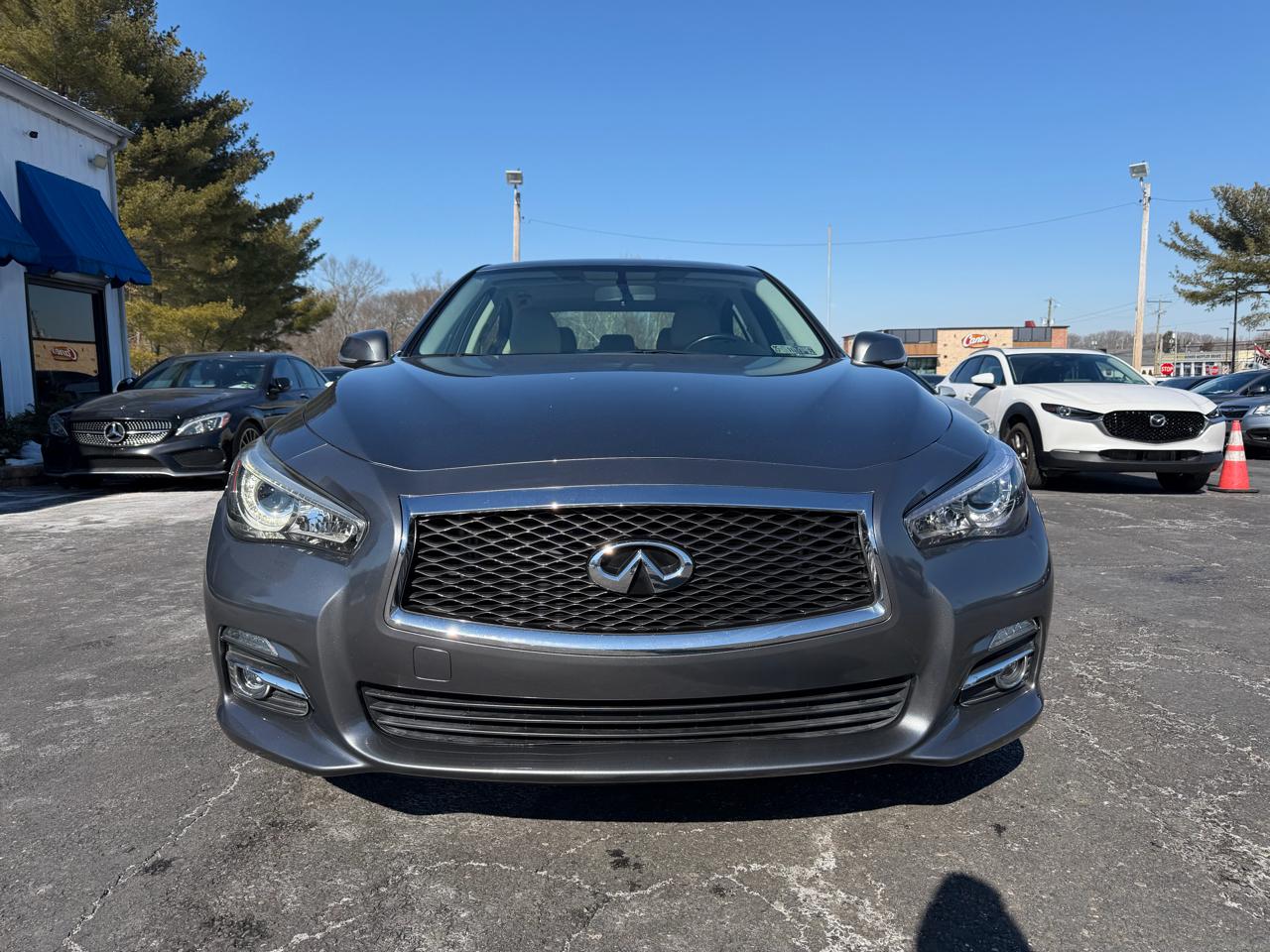 Infiniti Q50  2015