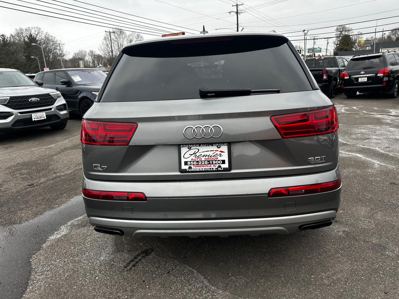Audi Q7  2017